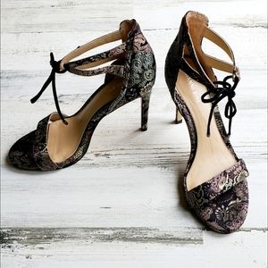 💥Gianni Bini high heels in a size 9M